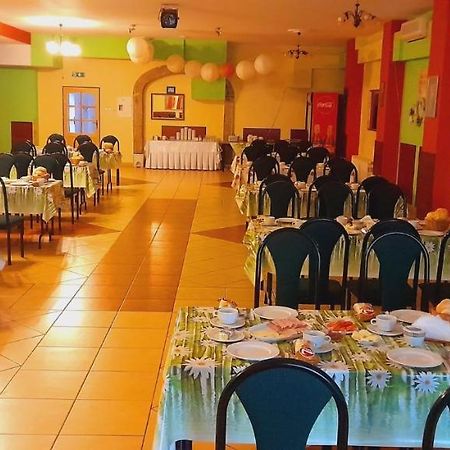 Hotel Krokus Kamienna Gora Εξωτερικό φωτογραφία