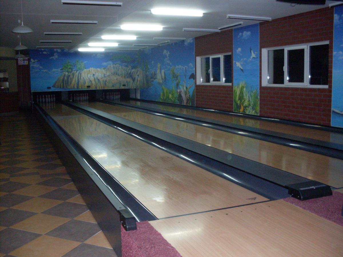 Hotel Krokus Kamienna Gora Εξωτερικό φωτογραφία