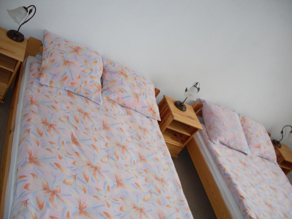 Hotel Krokus Kamienna Gora Εξωτερικό φωτογραφία