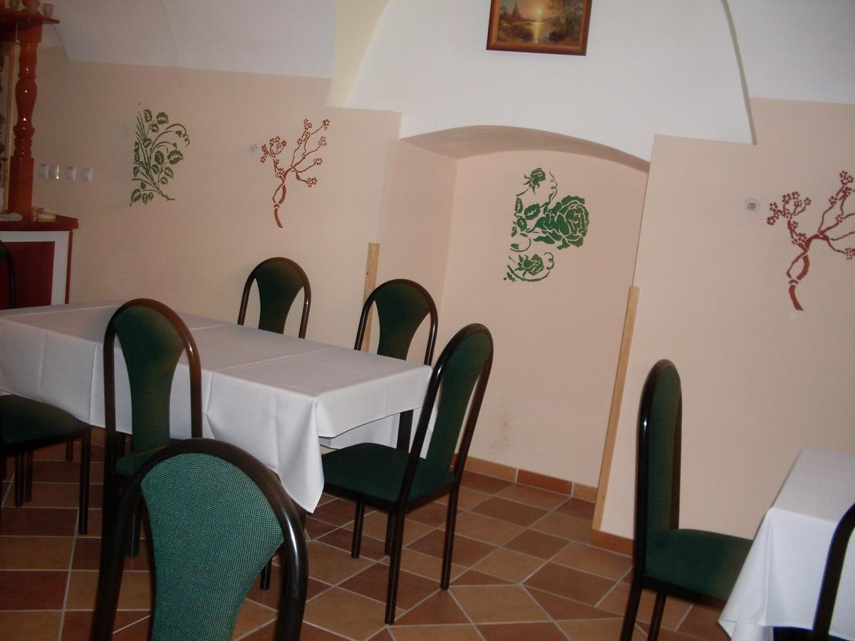 Hotel Krokus Kamienna Gora Εξωτερικό φωτογραφία